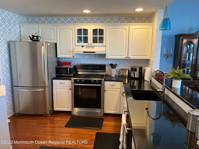 4 Ocean Avenue 14, Ocean Grove, NJ 07756