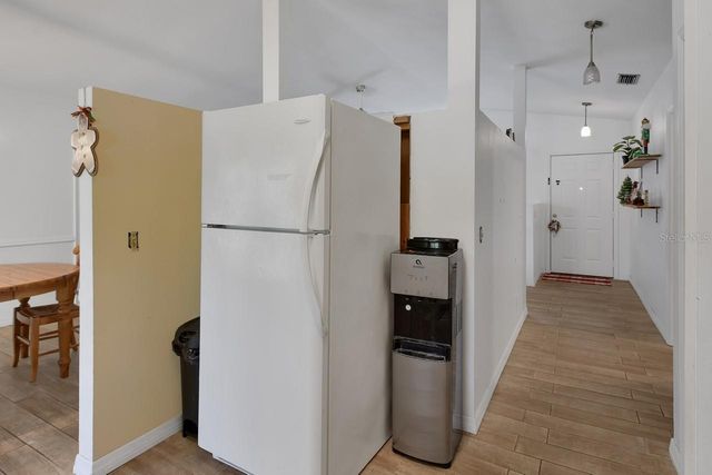 921 VILLAGE LAKE DRIVE N, Deland, FL 32724