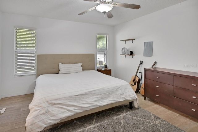 921 VILLAGE LAKE DRIVE N, Deland, FL 32724