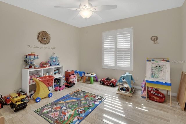 921 VILLAGE LAKE DRIVE N, Deland, FL 32724