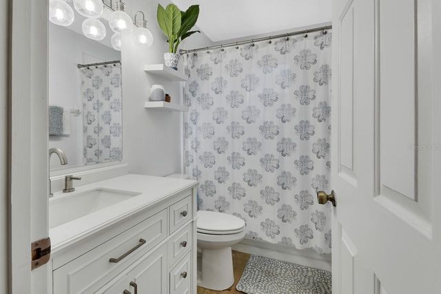 921 VILLAGE LAKE DRIVE N, Deland, FL 32724