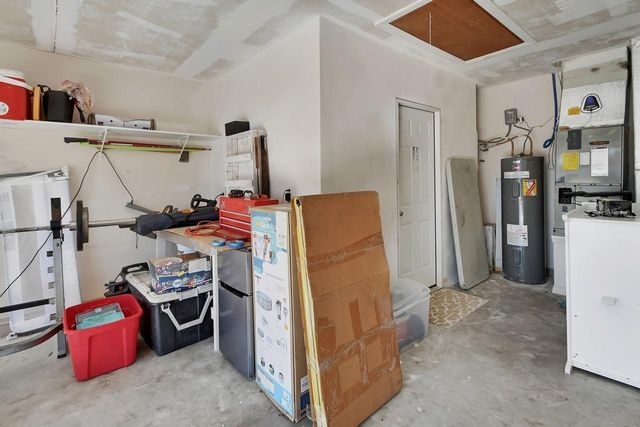 921 VILLAGE LAKE DRIVE N, Deland, FL 32724