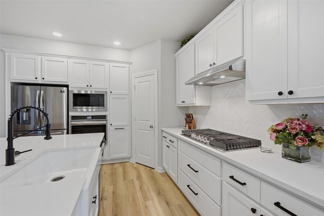 3913 Southbend Drive, Denison, TX 75020