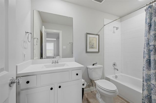 3913 Southbend Drive, Denison, TX 75020