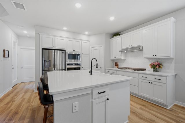 3913 Southbend Drive, Denison, TX 75020