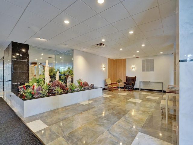 3333 NE 34 Street 109, Fort Lauderdale, FL 33308