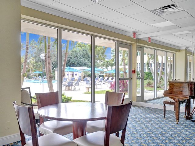 3333 NE 34 Street 109, Fort Lauderdale, FL 33308