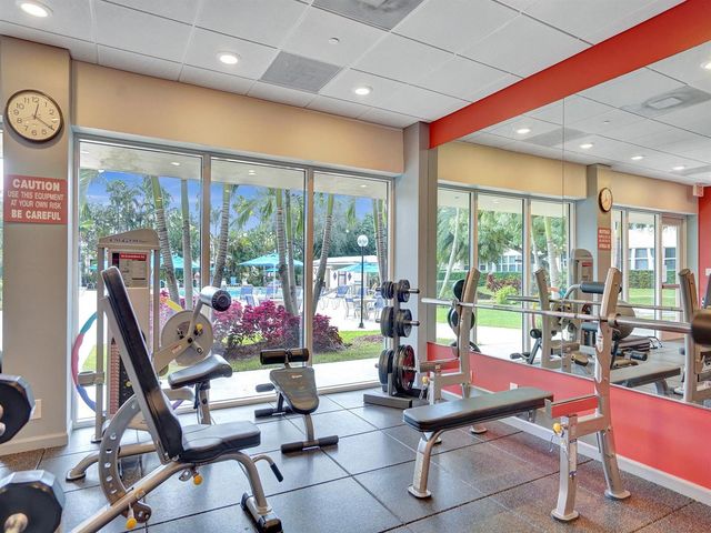 3333 NE 34 Street 109, Fort Lauderdale, FL 33308