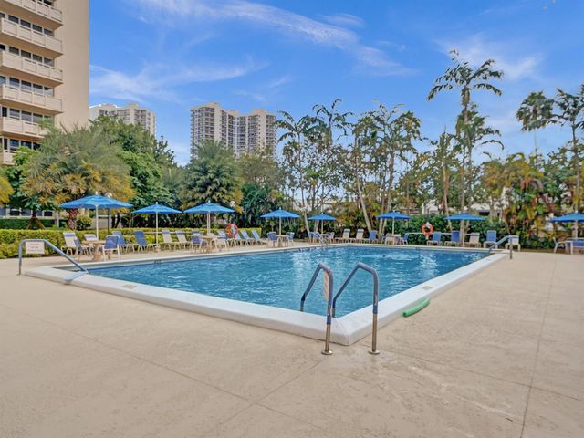 3333 NE 34 Street 109, Fort Lauderdale, FL 33308
