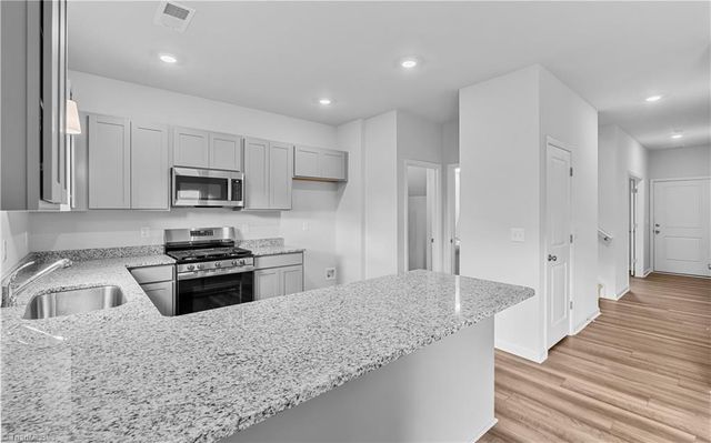 817 Shoveler Court, Kernersville, NC 27284