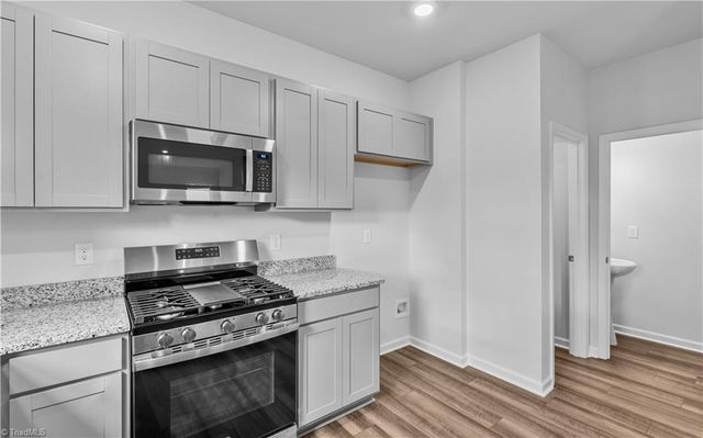 817 Shoveler Court, Kernersville, NC 27284