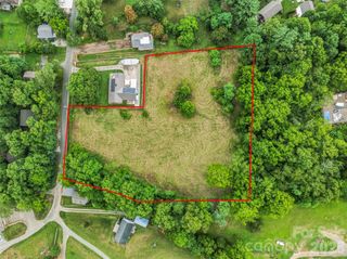 99999 Daniel Road 3, Asheville, NC 28806