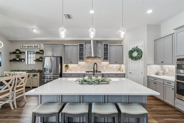 4241 AMPED WAY, Land O Lakes, FL 34638