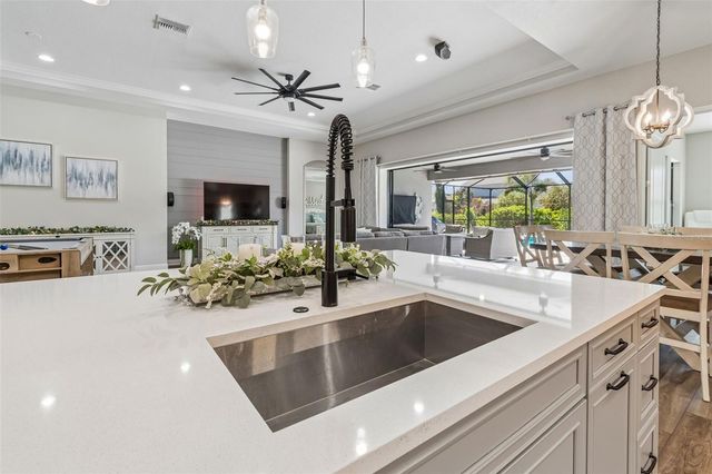 4241 AMPED WAY, Land O Lakes, FL 34638