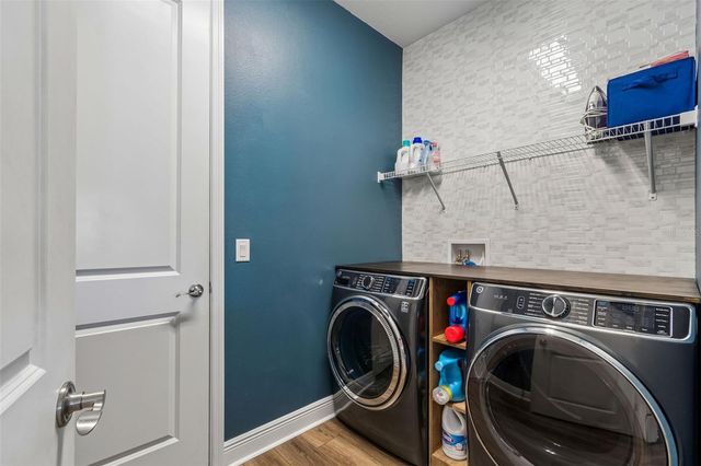 4241 AMPED WAY, Land O Lakes, FL 34638