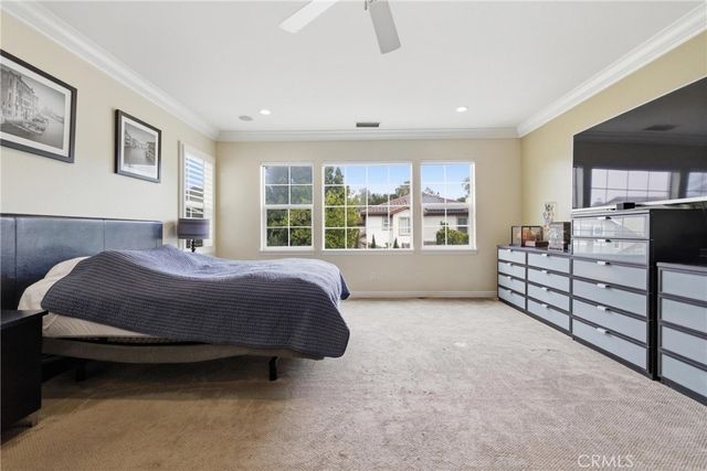 3435 S Saddleback Court, Santa Ana, CA 92704