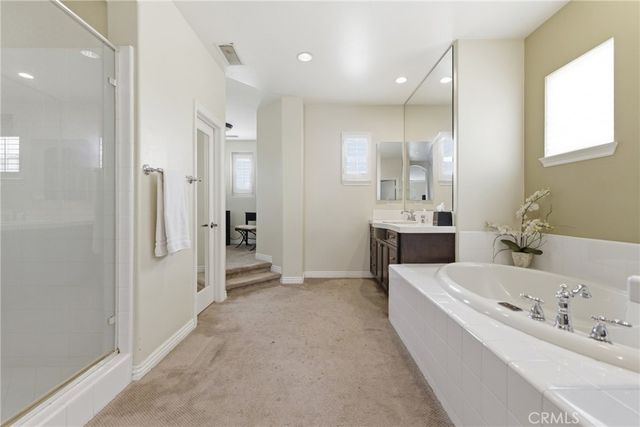 3435 S Saddleback Court, Santa Ana, CA 92704