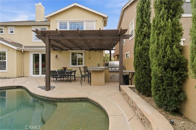 3435 S Saddleback Court, Santa Ana, CA 92704