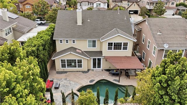 3435 S Saddleback Court, Santa Ana, CA 92704