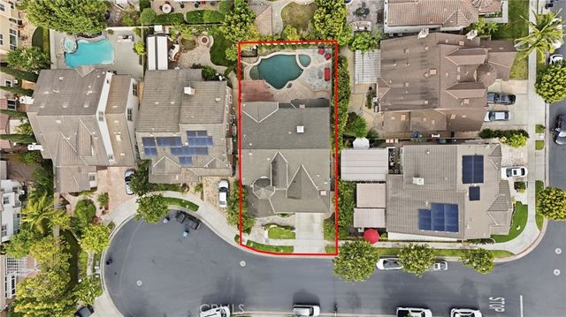 3435 S Saddleback Court, Santa Ana, CA 92704