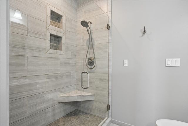 3065 Ridgeview Drive, Ely, IA 52227