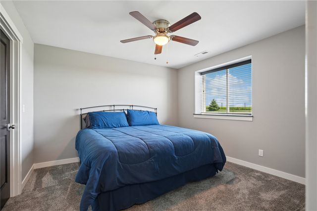 3065 Ridgeview Drive, Ely, IA 52227