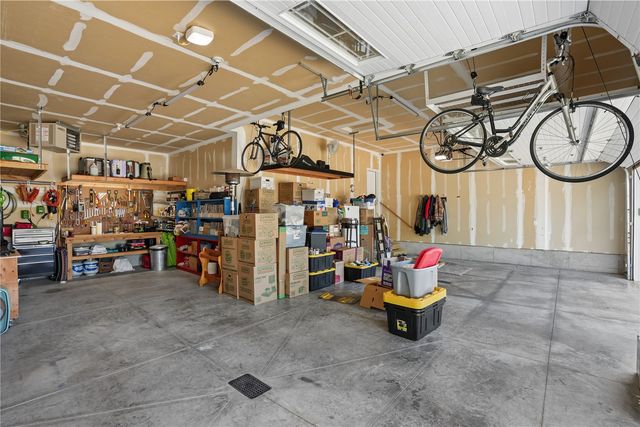 3065 Ridgeview Drive, Ely, IA 52227