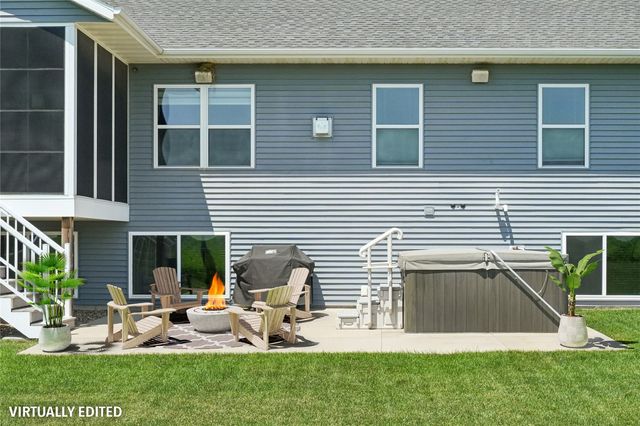 3065 Ridgeview Drive, Ely, IA 52227