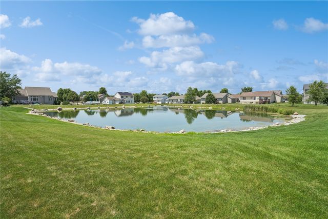 3065 Ridgeview Drive, Ely, IA 52227
