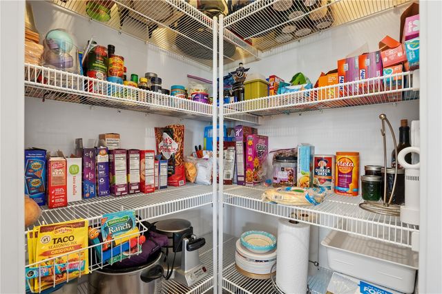 3065 Ridgeview Drive, Ely, IA 52227