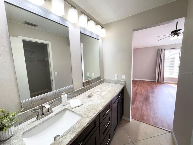 1422 SKYBOLT COURT 28, Orlando, FL 32825