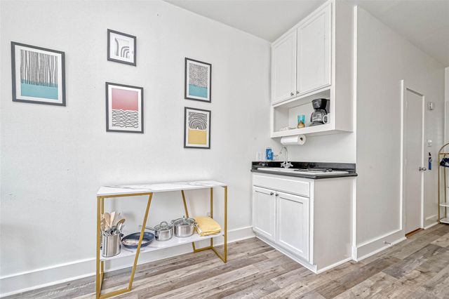 2112 Harold Street, Houston, TX 77098