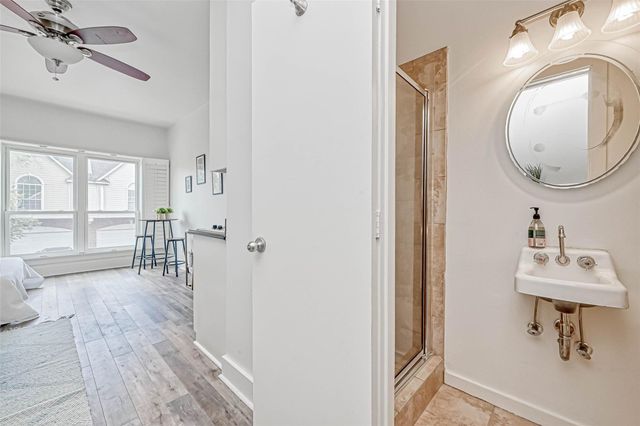 2112 Harold Street, Houston, TX 77098