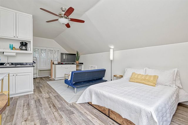 2112 Harold Street, Houston, TX 77098