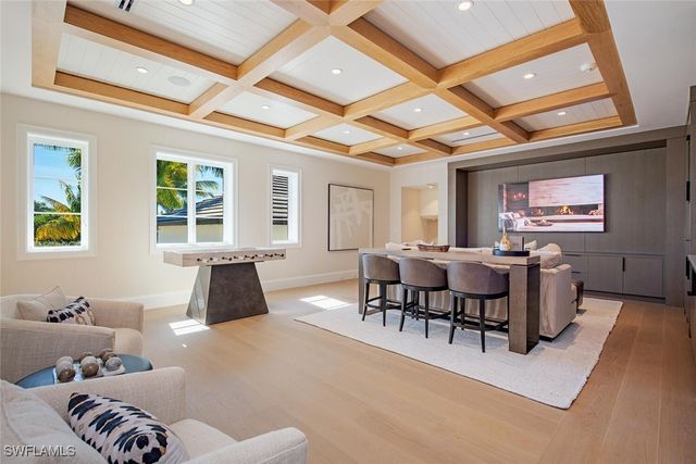 275 SPRING LINE DR, Naples, FL 34102