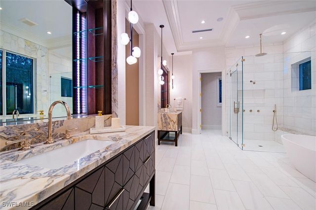 275 SPRING LINE DR, Naples, FL 34102