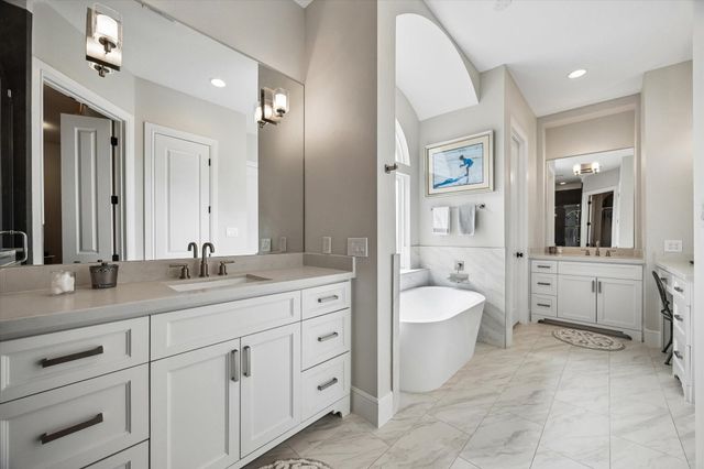 1202 W 16th Street C, Houston, TX 77008