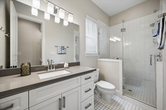 1202 W 16th Street C, Houston, TX 77008