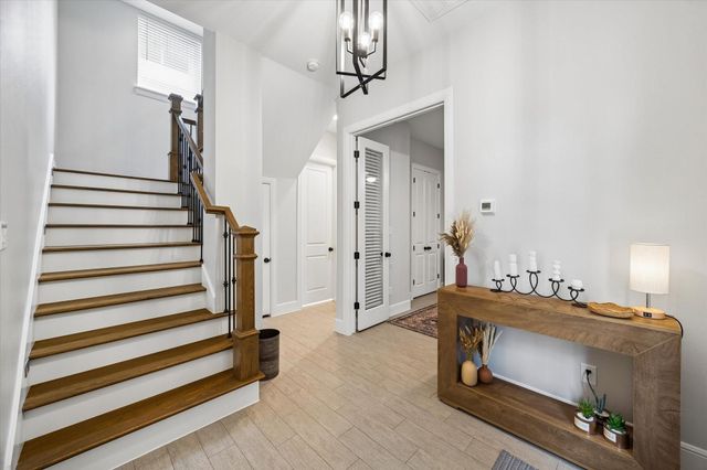 1202 W 16th Street C, Houston, TX 77008