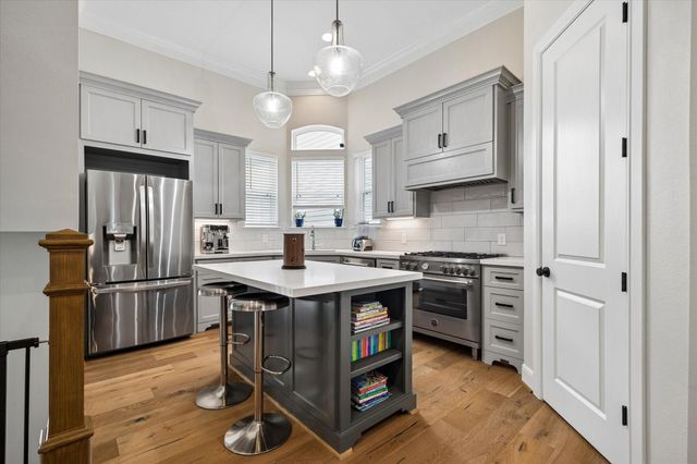 1202 W 16th Street C, Houston, TX 77008