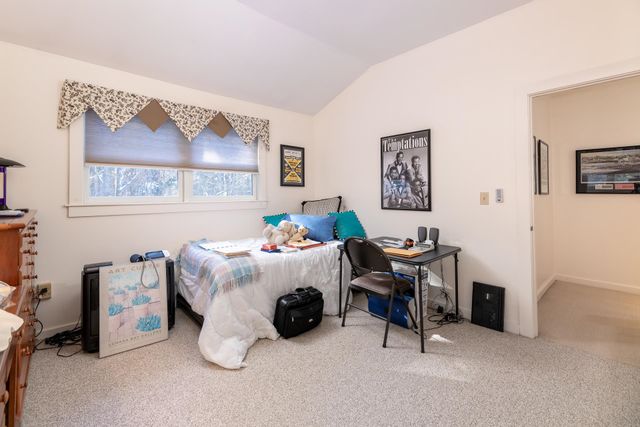 490 Meredith Center Road, Laconia, NH 03246