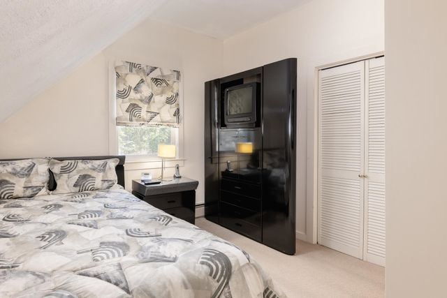 490 Meredith Center Road, Laconia, NH 03246