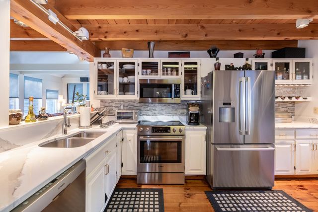 490 Meredith Center Road, Laconia, NH 03246