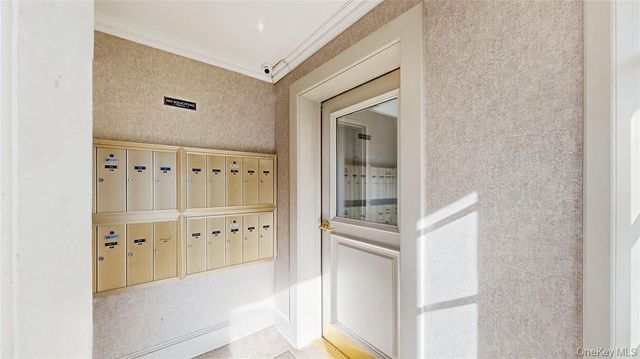 553 Central Avenue 19B, Cedarhurst, NY 11516