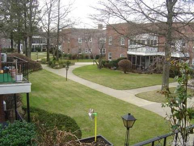 553 Central Avenue 19B, Cedarhurst, NY 11516