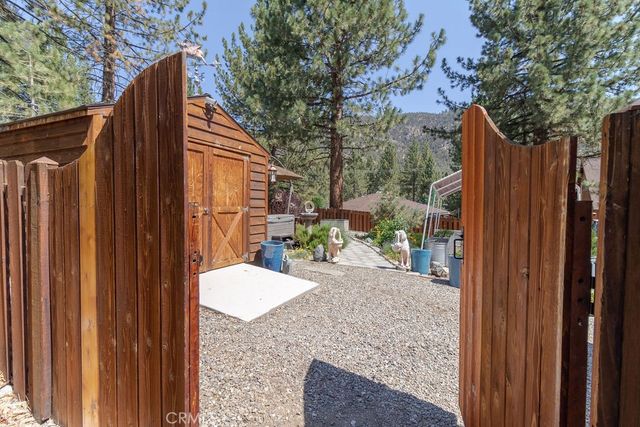16713 Sequoia Way, Pine Mountain Club, CA 93222