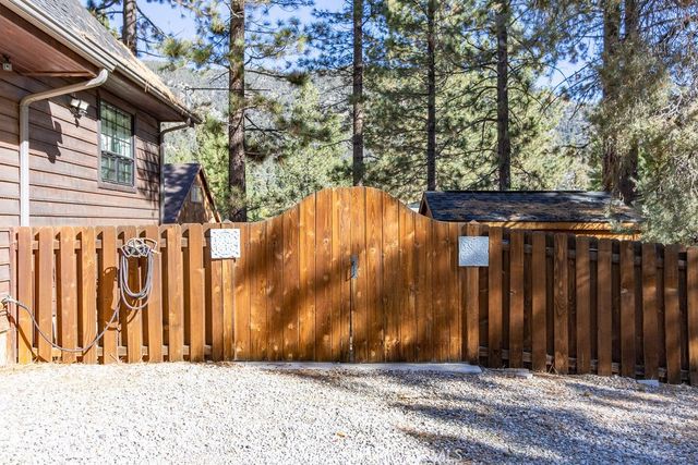 16713 Sequoia Way, Pine Mountain Club, CA 93222