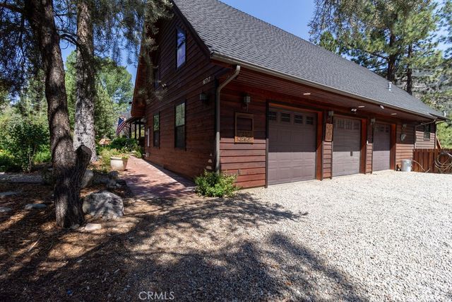 16713 Sequoia Way, Pine Mountain Club, CA 93222