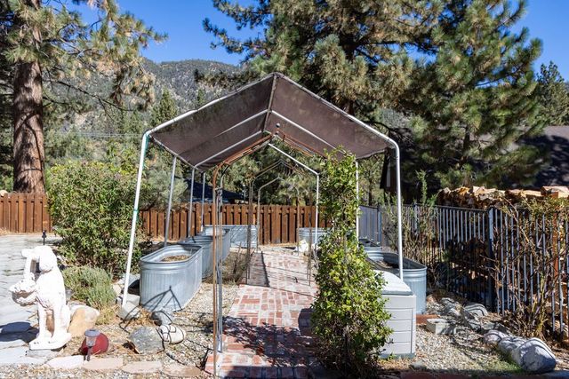 16713 Sequoia Way, Pine Mountain Club, CA 93222