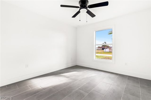 2212 NE 6th AVE, Cape Coral, FL 33909